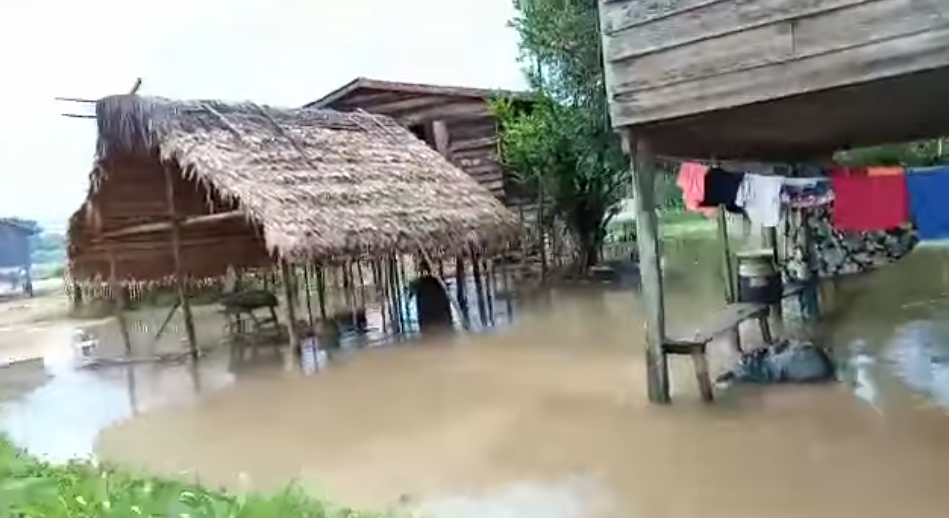 Wateroverlast teistert Trio-dorp Pelelu Tepu – Dagblad Suriname