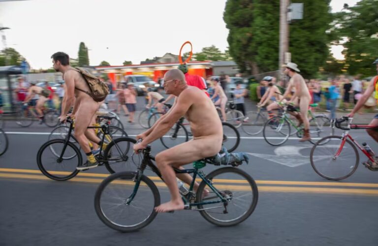 Duizenden Blote Fietsers Verdrietig Na Annulering World Naked Bike